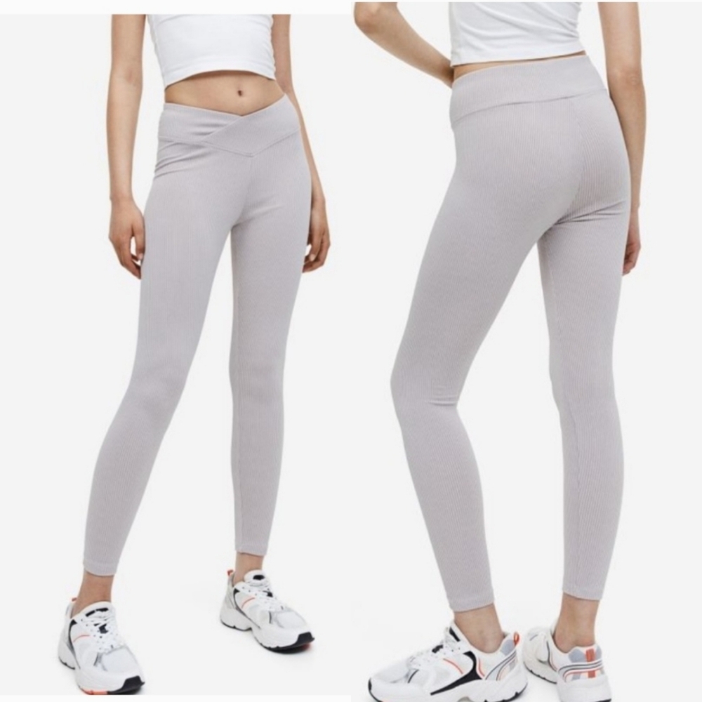H&M Divided Women's V Waist Ribbed Leggings Size XL Tan Minimalist Neutral